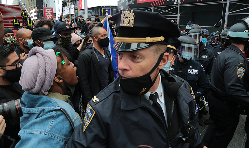 Anti-Trump : Rally : Pro-Trump : New York City : Times Square : Richard Moore : Photographer : Photojournalist